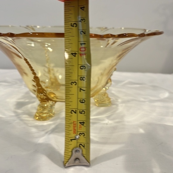 Heisey Vintage Empress “sahara Yellow”, 3 Dolphin Footed, Flared Bowl. - Picture 4 of 8